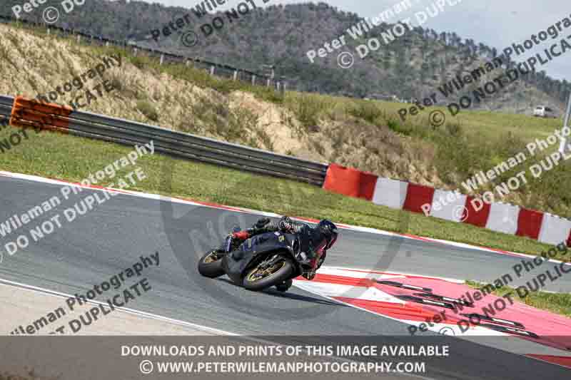 cadwell no limits trackday;cadwell park;cadwell park photographs;cadwell trackday photographs;enduro digital images;event digital images;eventdigitalimages;navarra;no limits trackdays;peter wileman photography;racing digital images;trackday digital images;trackday photos